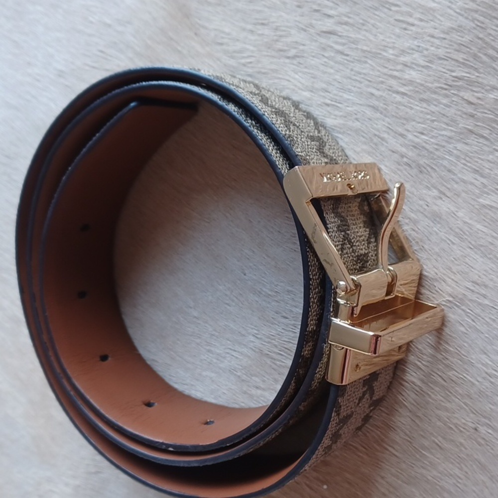Michael Kors Belt - Picture 14 of 14